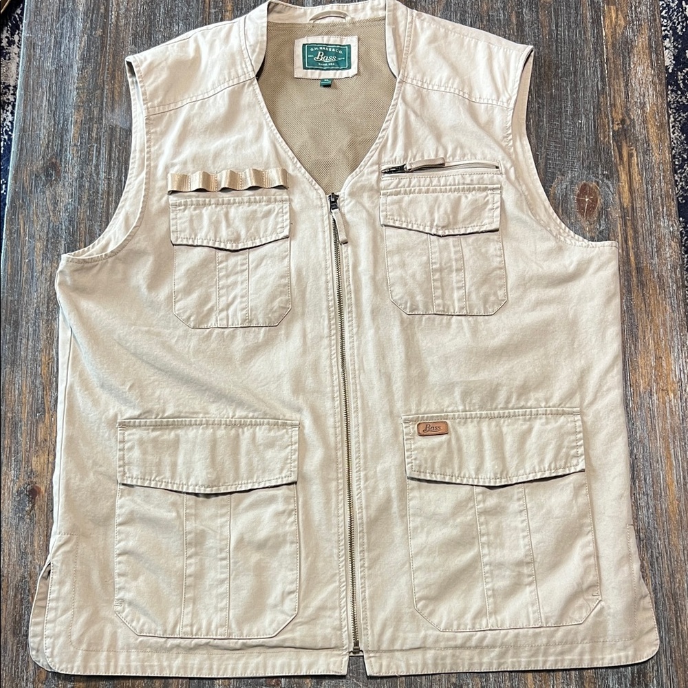 Bass Khaki Outdoor Fishing Vest